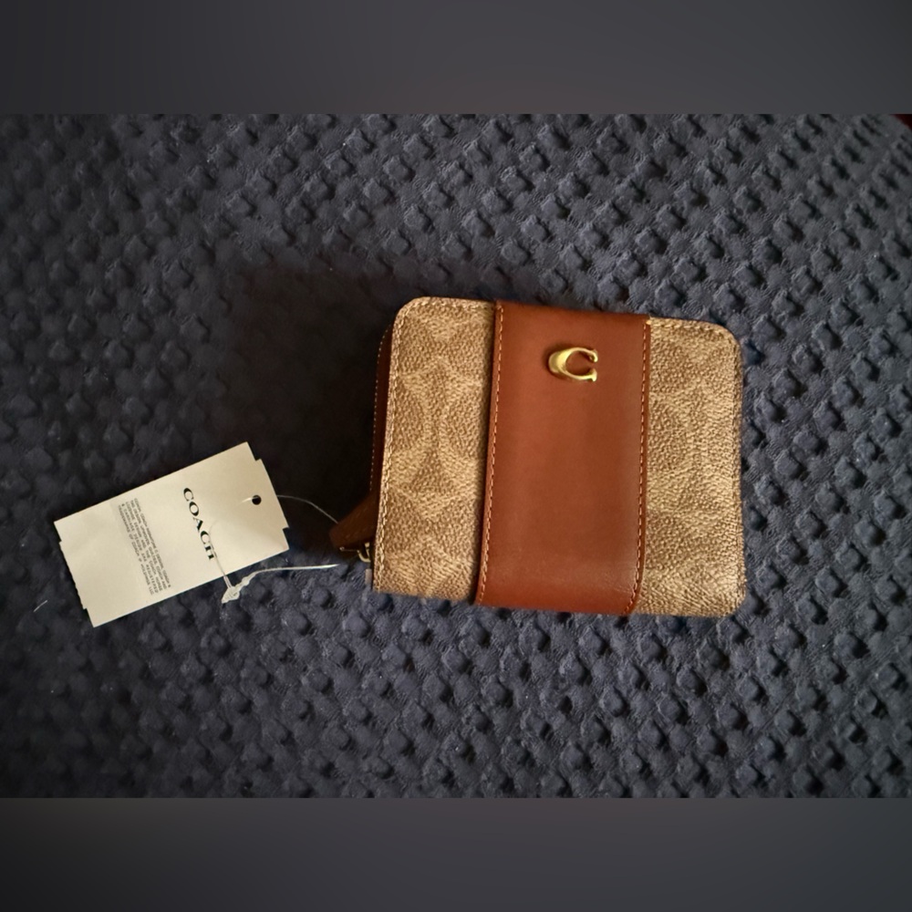 NWT Coach Tan and Brown Signature Wallet